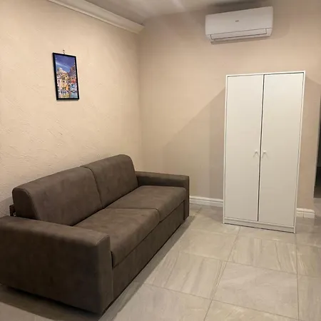 Tre Regine בית הארחה נאפולי